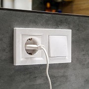 Steckdosen & Schalter