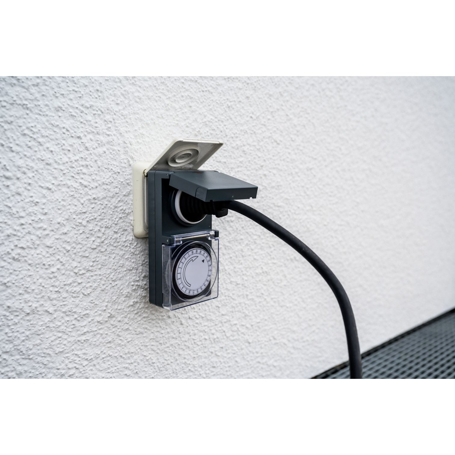 Brennenstuhl 1506460 Mechanische Zeitschaltuhr MZ 44 DE IP44