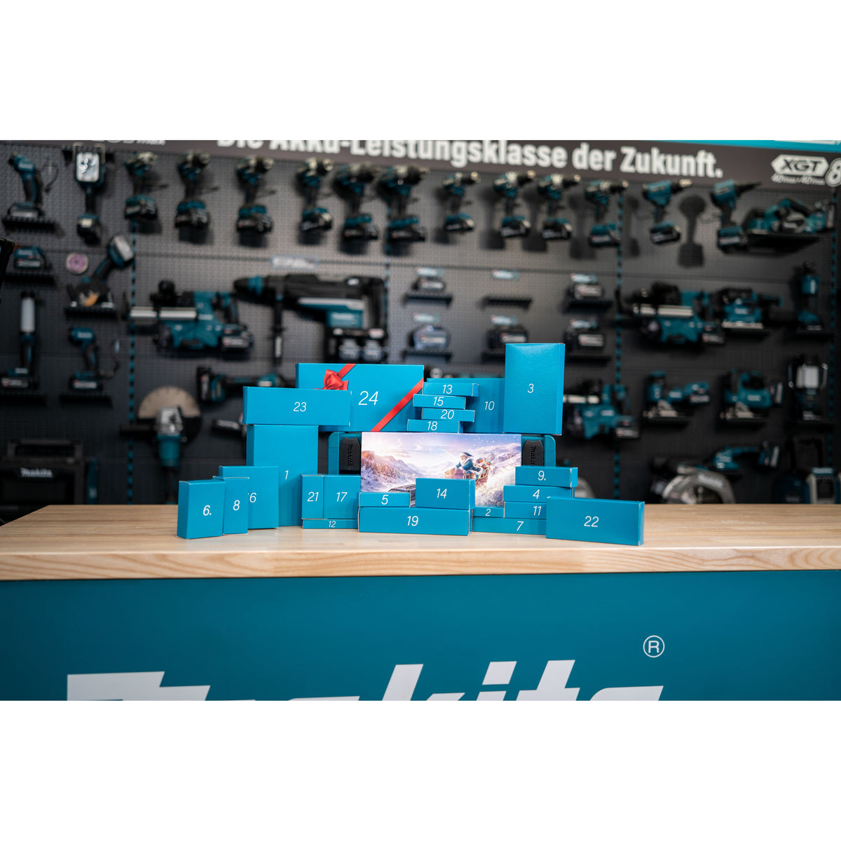 Makita P-84888 MAKPAC Gr. 2 im Weihnachtsdesign